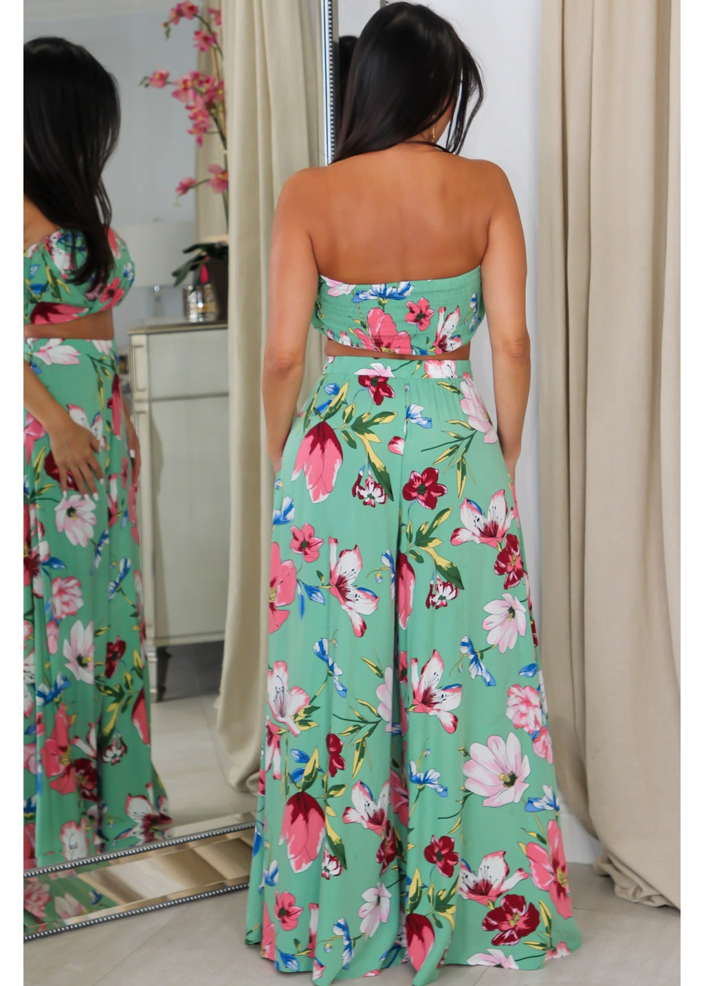 60545 V-Boning Trim Tube Pant Set