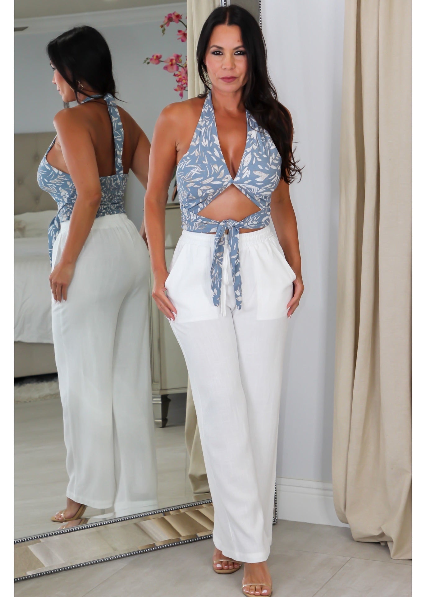 1054 Halter Cut out Front tie Top