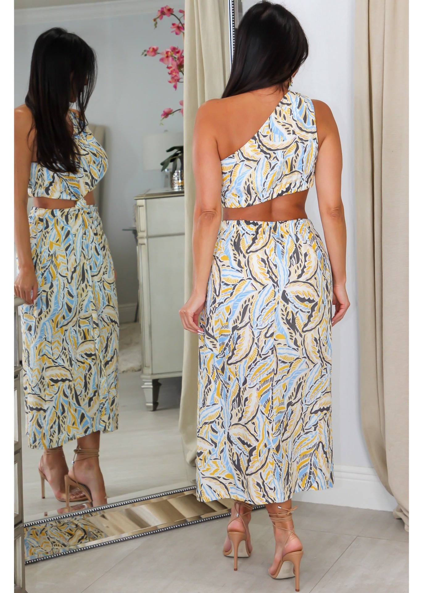 3077 One Shoulder Side Knot Maxi Dress