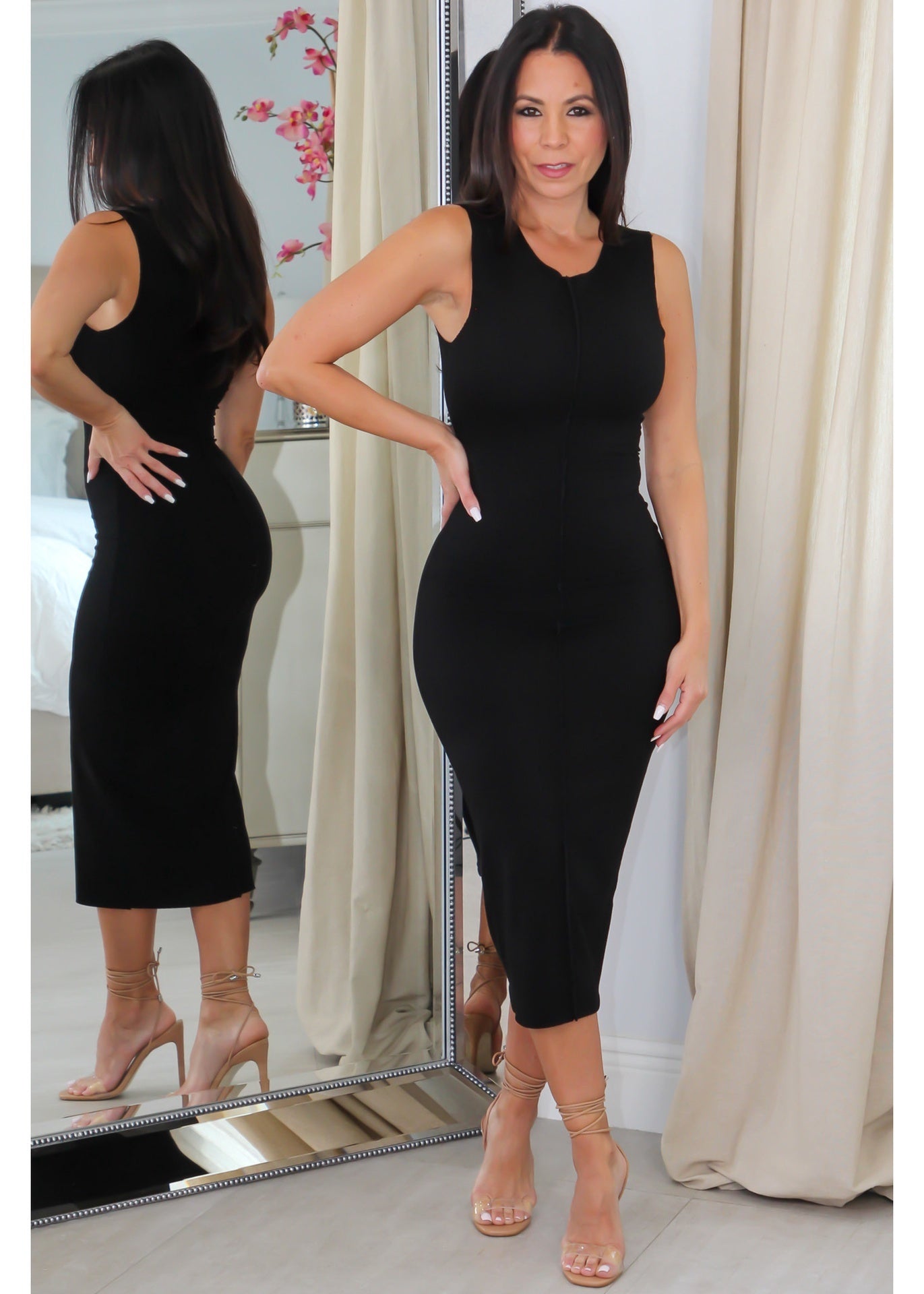 6750 Sleeveless Midi Dress