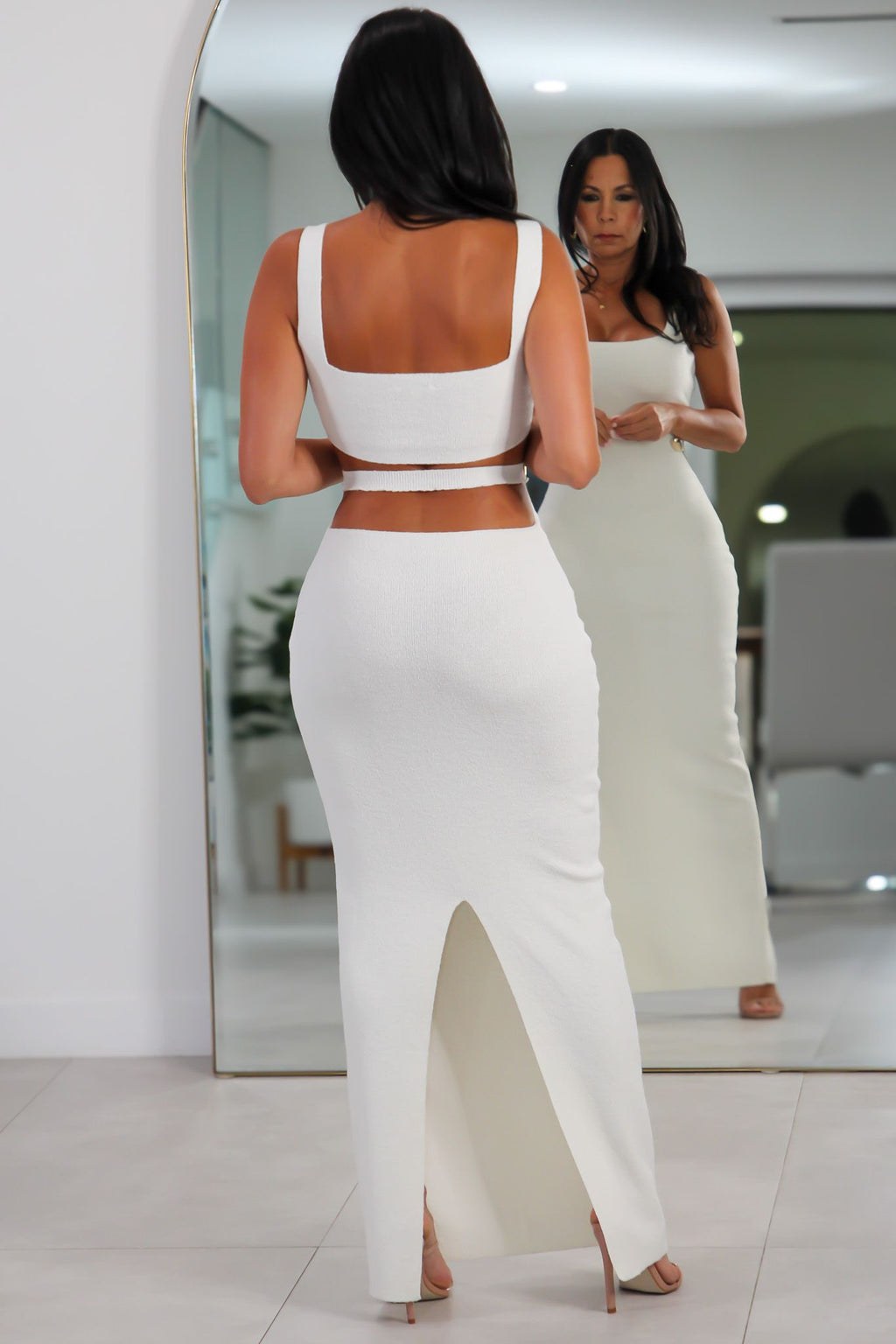 1589 Sculpted Glow Maxi