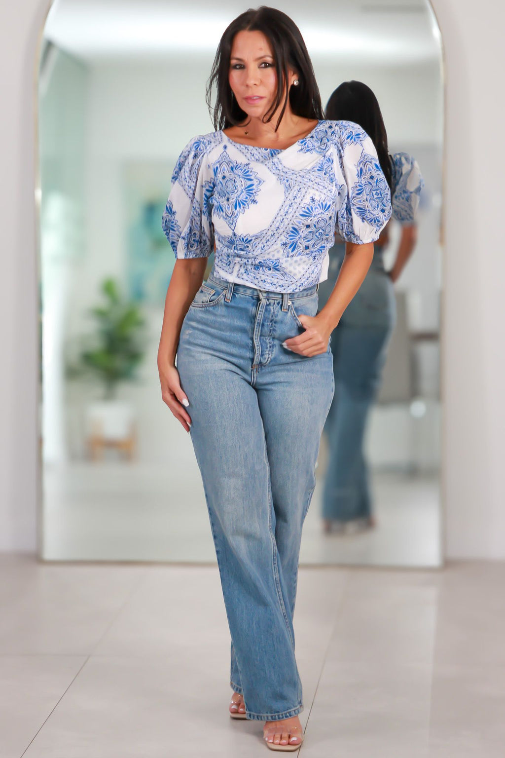 532 Skylar Puff Sleeve Tie-Back Top