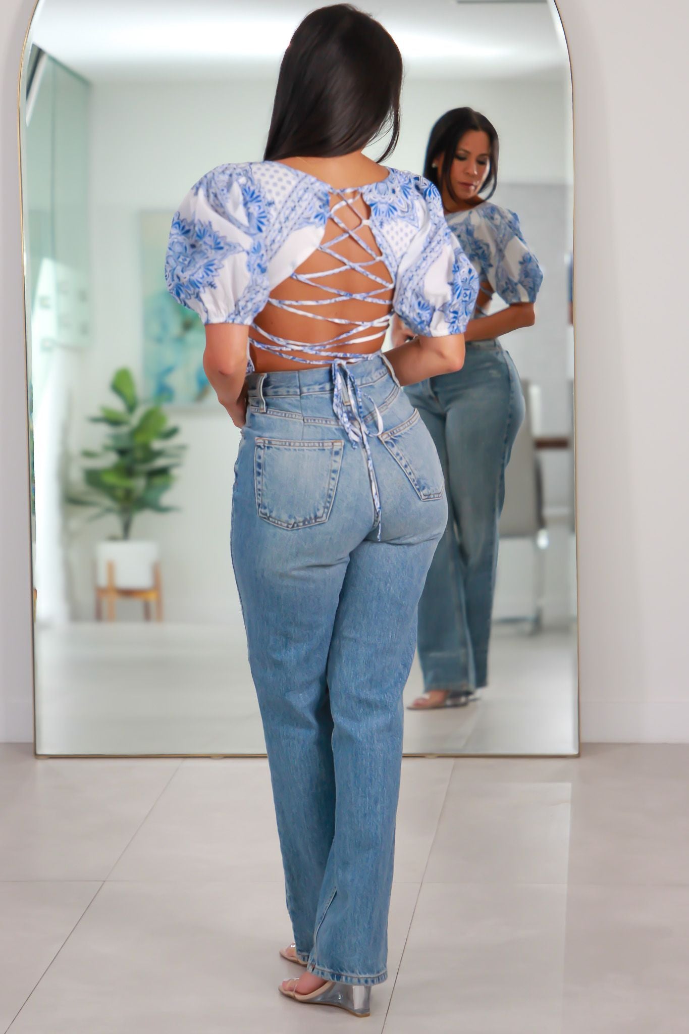 532 Skylar Puff Sleeve Tie-Back Top