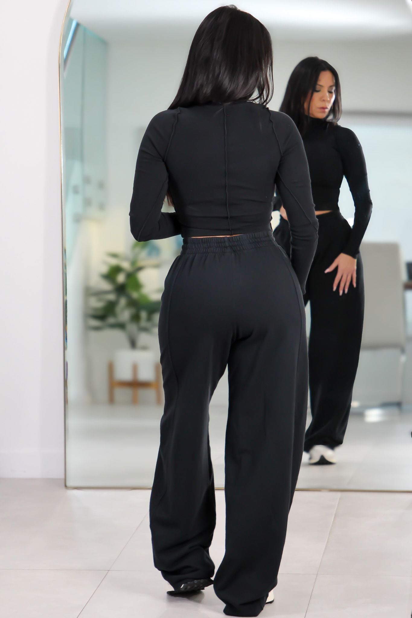 3915 Vintage Luxe Jogger Set