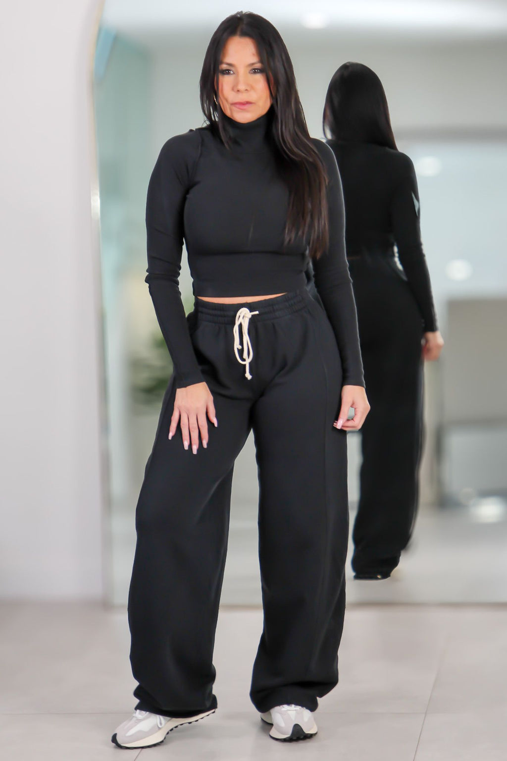 3915 Vintage Luxe Jogger Set