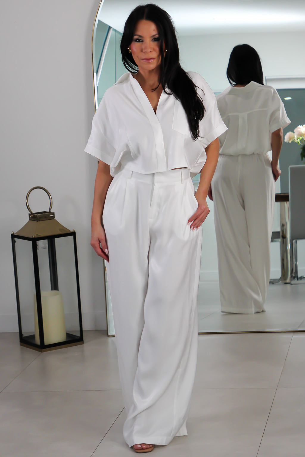 9742 Clean Cut Collar Crop Top