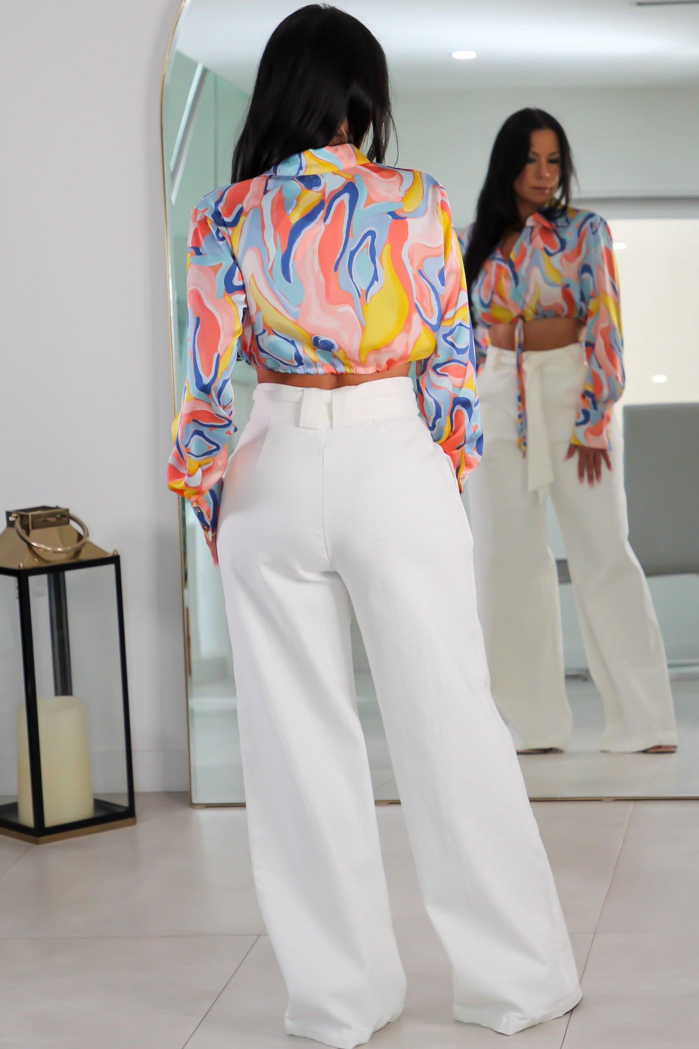 22044 Tie Front Crop Top
